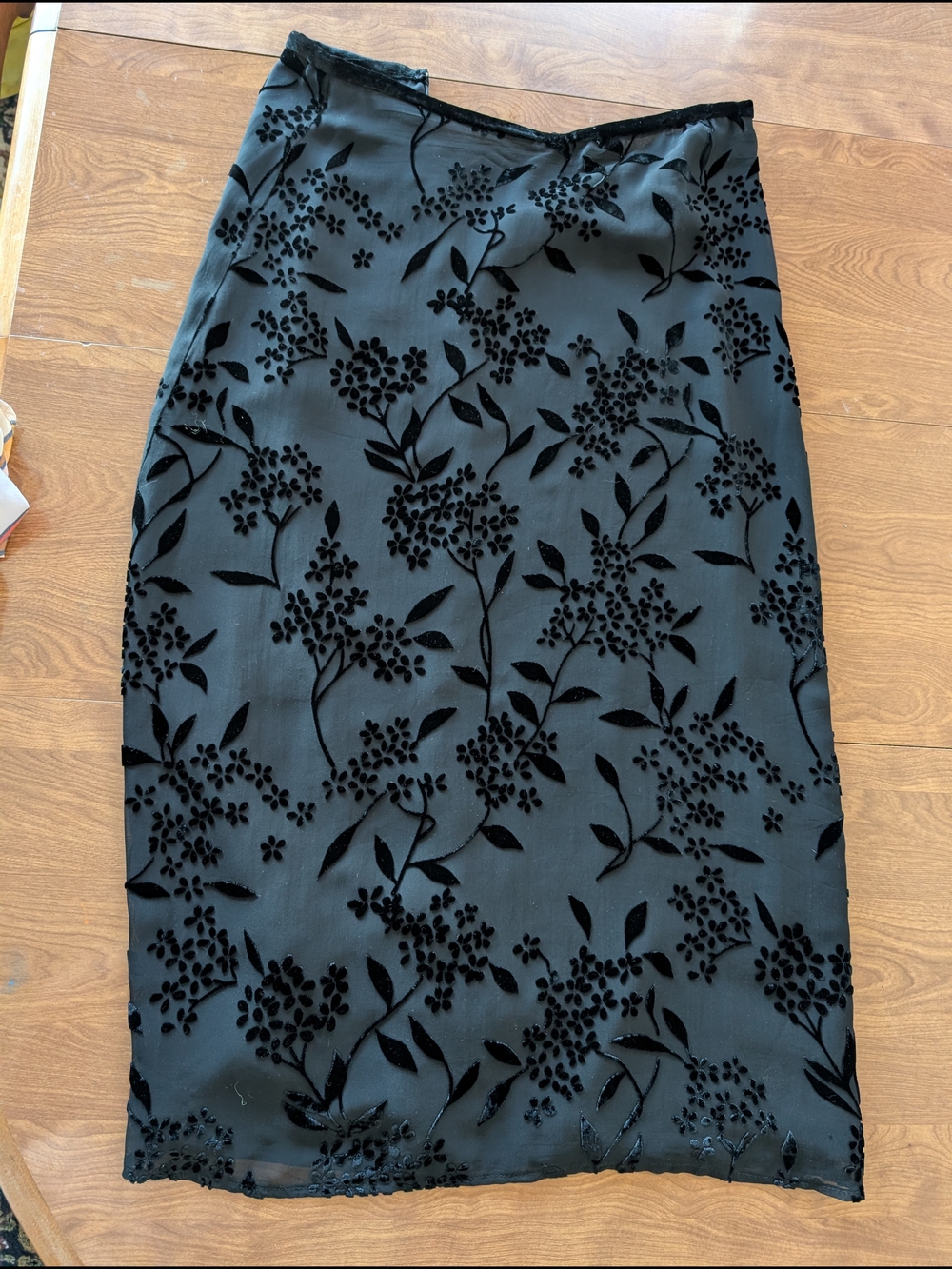 Vintage Ann Taylor Black Floral Velvet-Texture Pencil Skirt